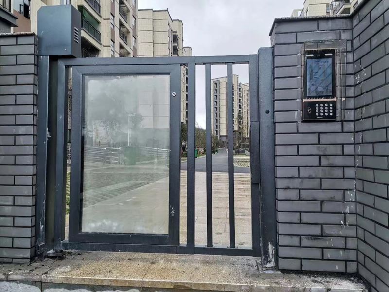 小区人行通道人脸识别门禁
